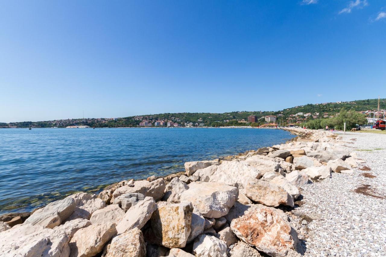 Premium Marina Apartments With Sea View By Locap Group Portoroz Ngoại thất bức ảnh