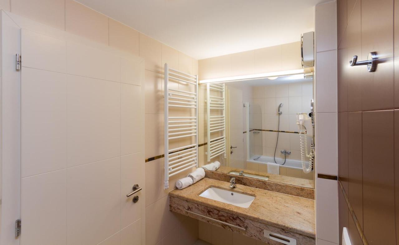 Premium Marina Apartments With Sea View By Locap Group Portoroz Ngoại thất bức ảnh